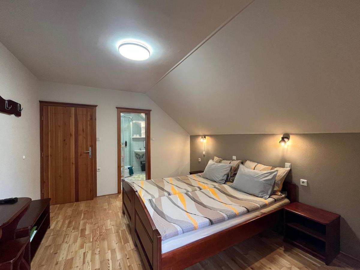 Na Logu - Farm Stay Ambroz Gregorc Солчава Экстерьер фото